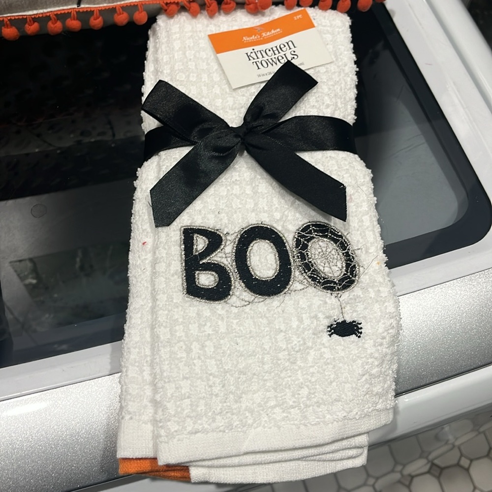 Home Halloween bundle - Picture 3 of 5